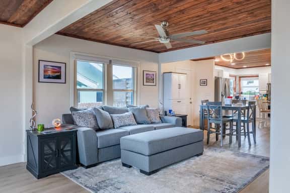 Redwood Coast Retreat - Image 1